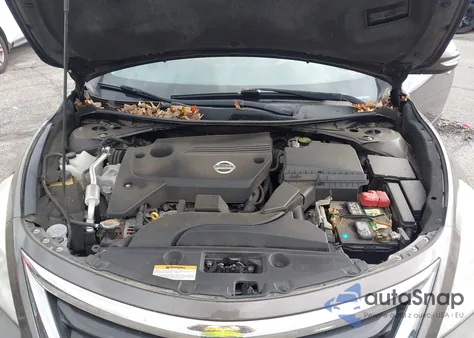 2015 Nissan Altima 2.5 Sv z USA, uszkodzony, nr VIN 1N4AL3AP9FC243263